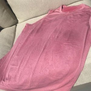 Men’s lululemon shirt